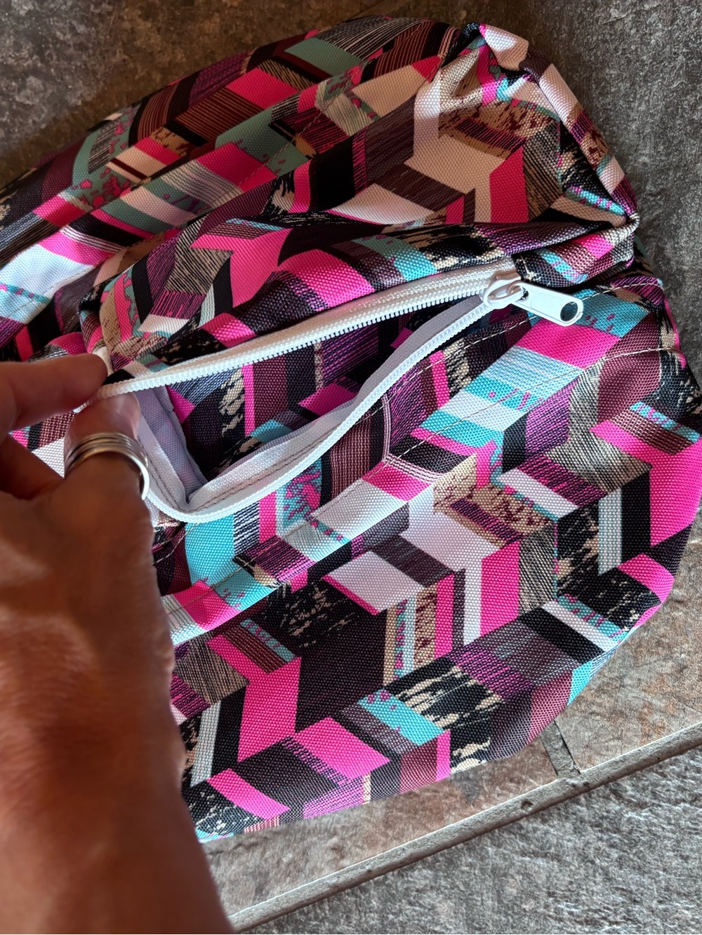 KAVU Rope Sling in Sunset Blocks - Picture 5 of 9